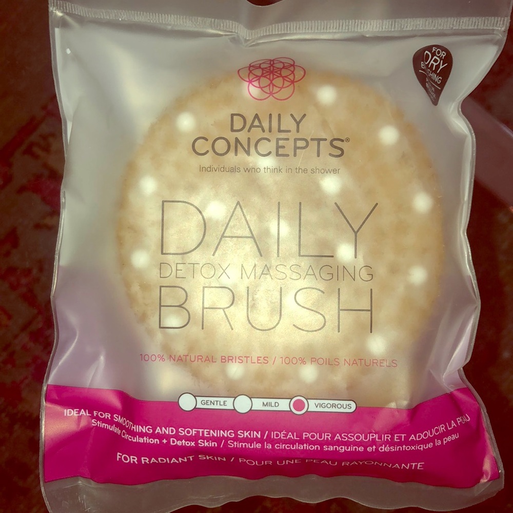 Daily Detox Massaging Brush